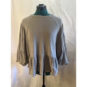 Mod Ref Taupe Textured Peplum Blouse (Size L)